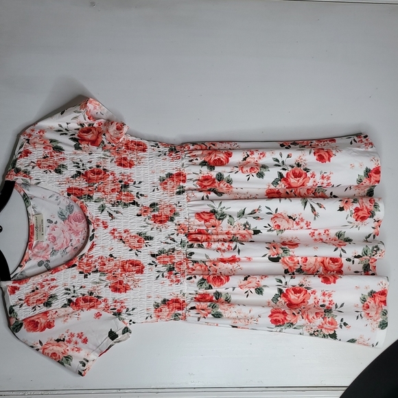 Bobbie Brooks Dresses & Skirts - Bobbie Brooks ladies dress/ top